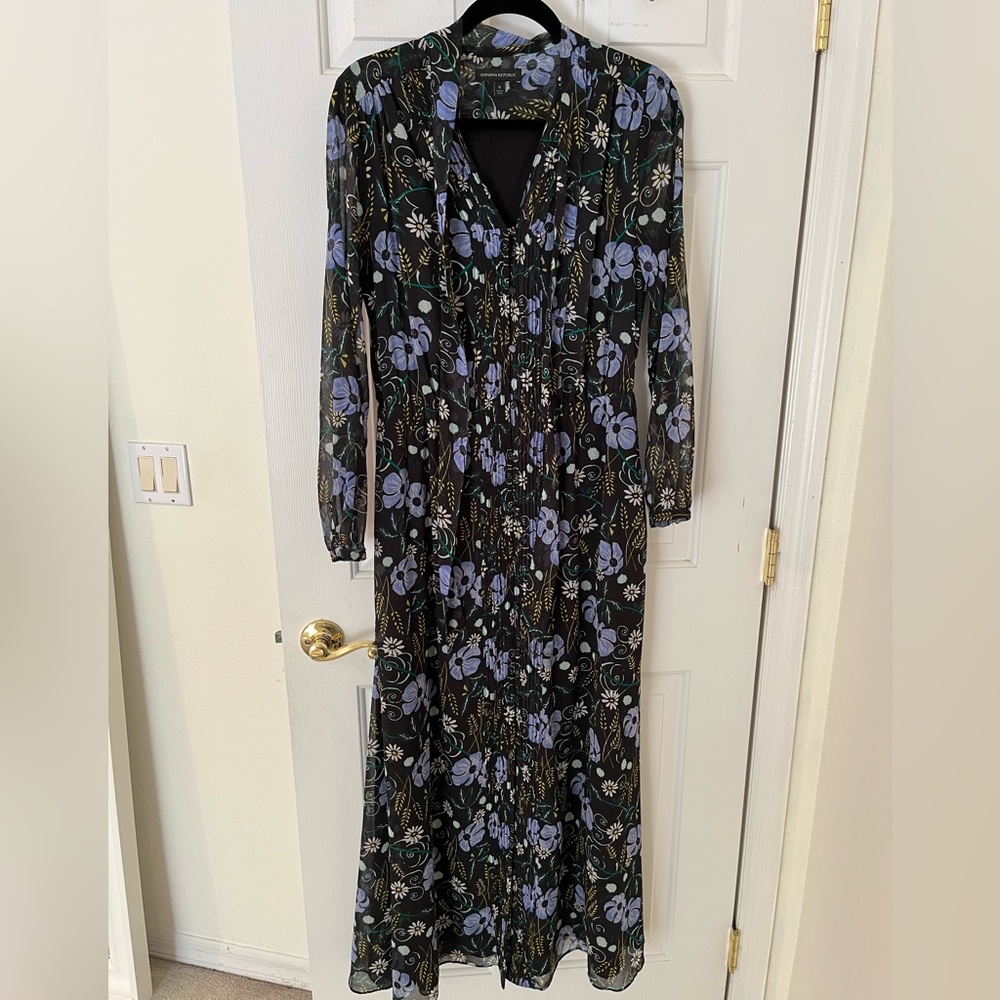 Espetacular maxi dress. The photo and video doesn’t make it justice.